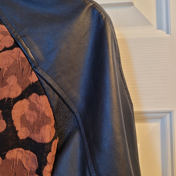 COACH Light weight  Leather& Silk Jacket - Picture 14 of 16